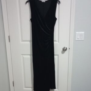 Chic Black‎ Maxi Dress